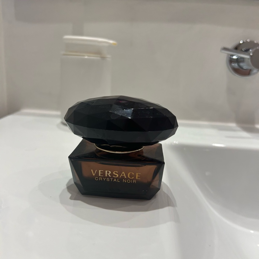 Versace crystal nior perfume, 50 ml